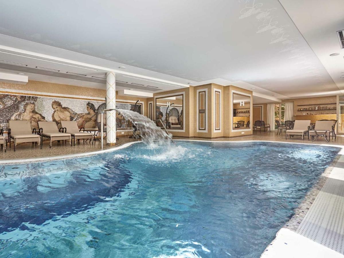 Apartment Villa Dionysus كارلوفي فاري المظهر الخارجي الصورة